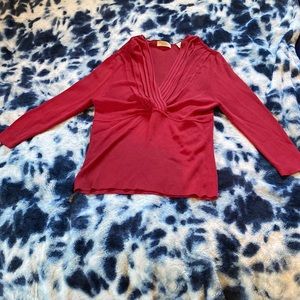 Darkish red, v line pretty big